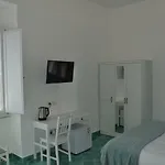 Fish Bed & Breakfast Vietri