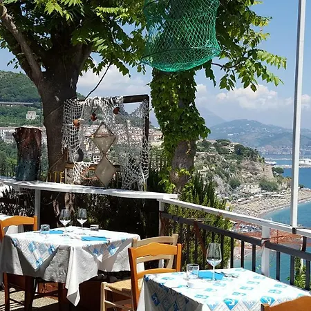 Fish 4* Vietri