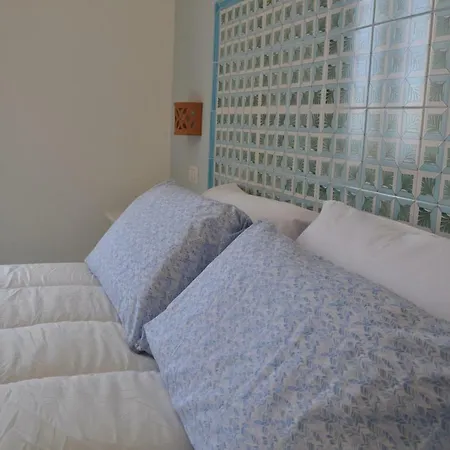 Fish Bed & Breakfast 4*