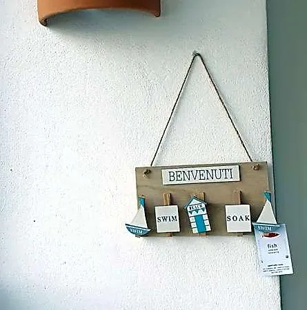 Fish Bed & Breakfast 4*