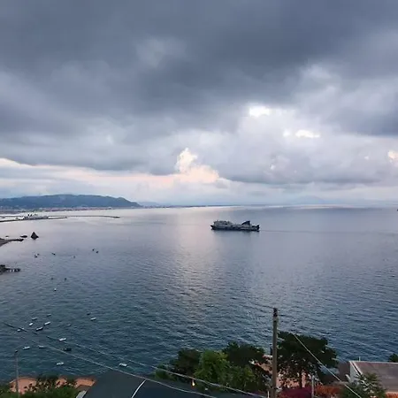 Oda ve Kahvaltı Fish 4*