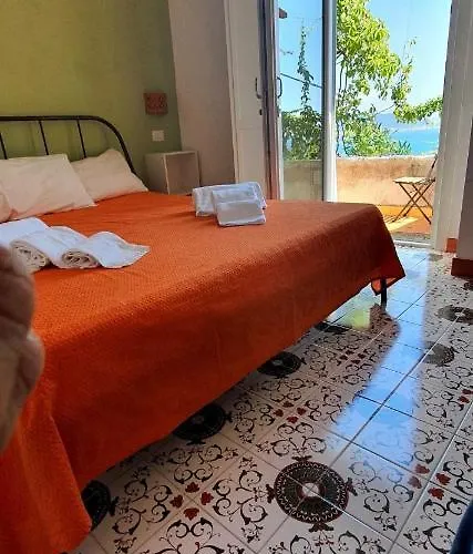 Fish ベッド・アンド・ブレックファスト