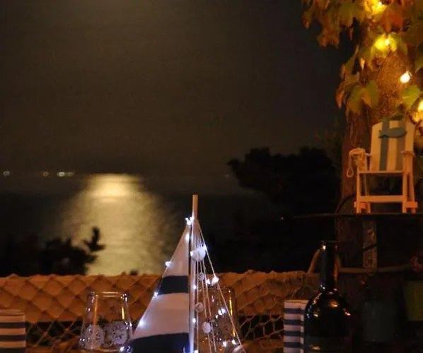 Fish ベッド・アンド・ブレックファスト 4*