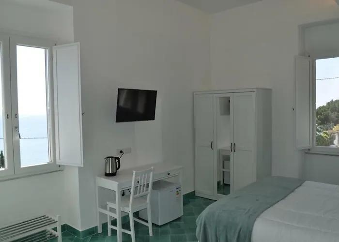 Fish לינה וארוחת בוקר Vietri