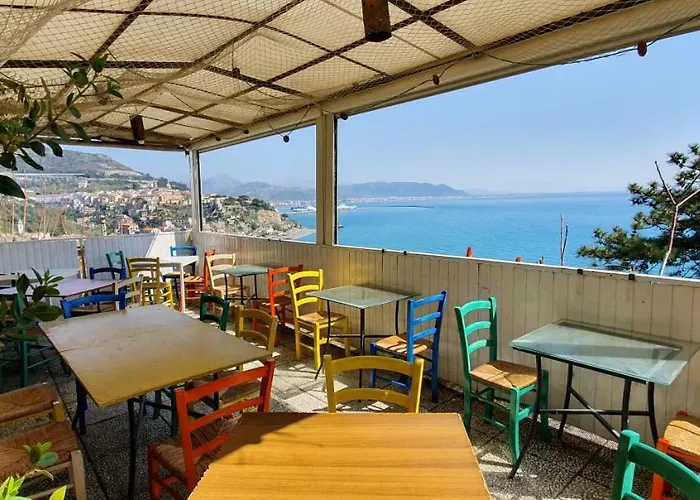 ベッド・アンド・ブレックファスト Fish