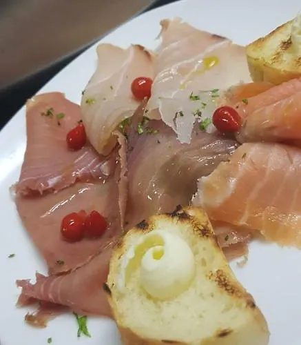 לינה וארוחת בוקר Fish Vietri