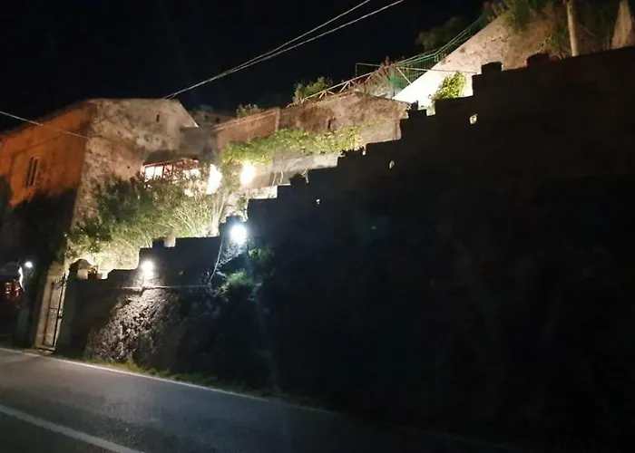 ベッド・アンド・ブレックファスト Fish