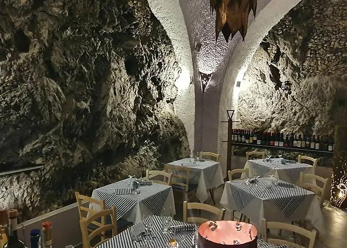 לינה וארוחת בוקר Fish